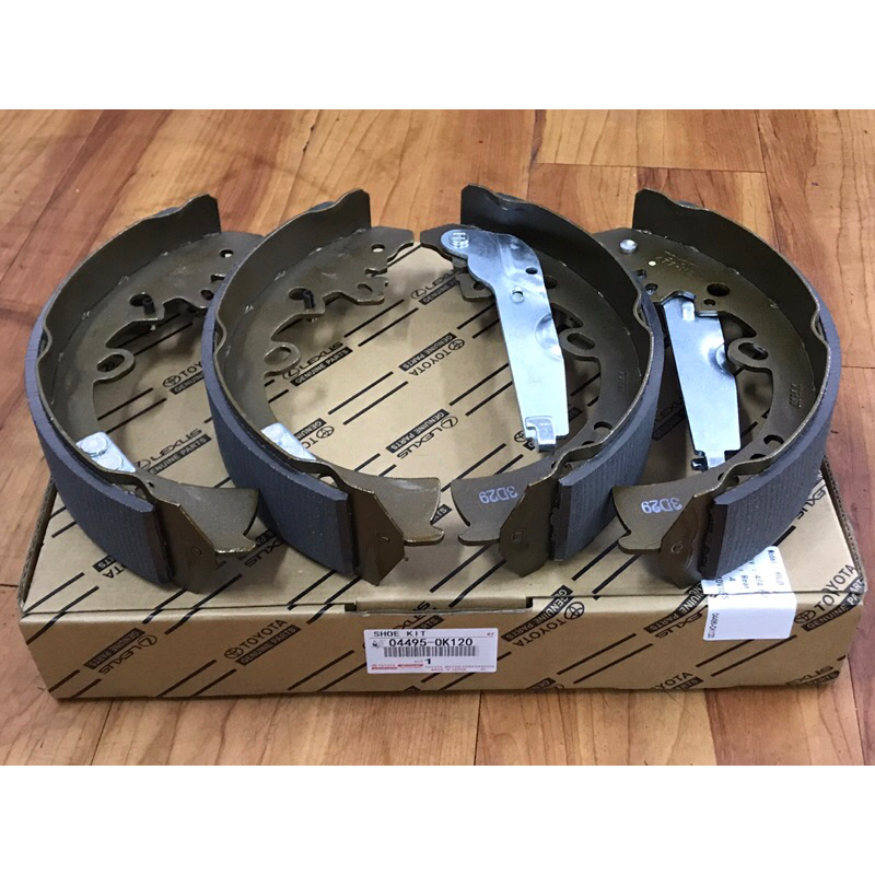 Toyota Hilux Vigo KUN25, KUN26/ REVO GUN125, GUN126 Rear brake shoe