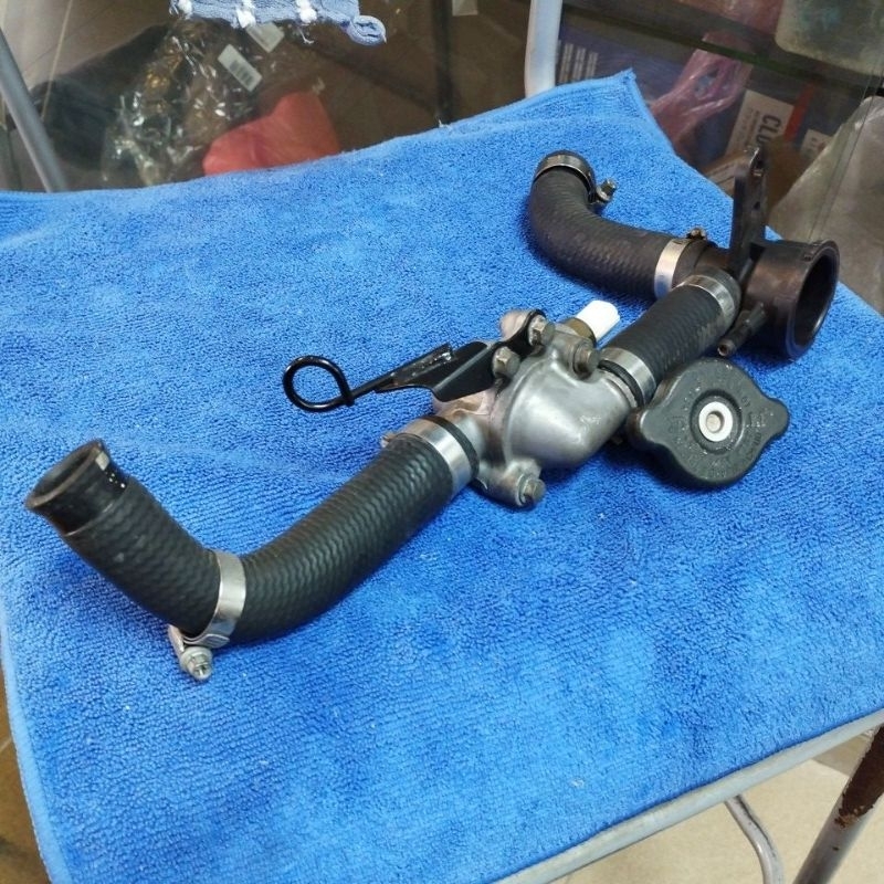 Kawasaki Ninja 250R Z250 2013 2017 radiator joint, thermostat