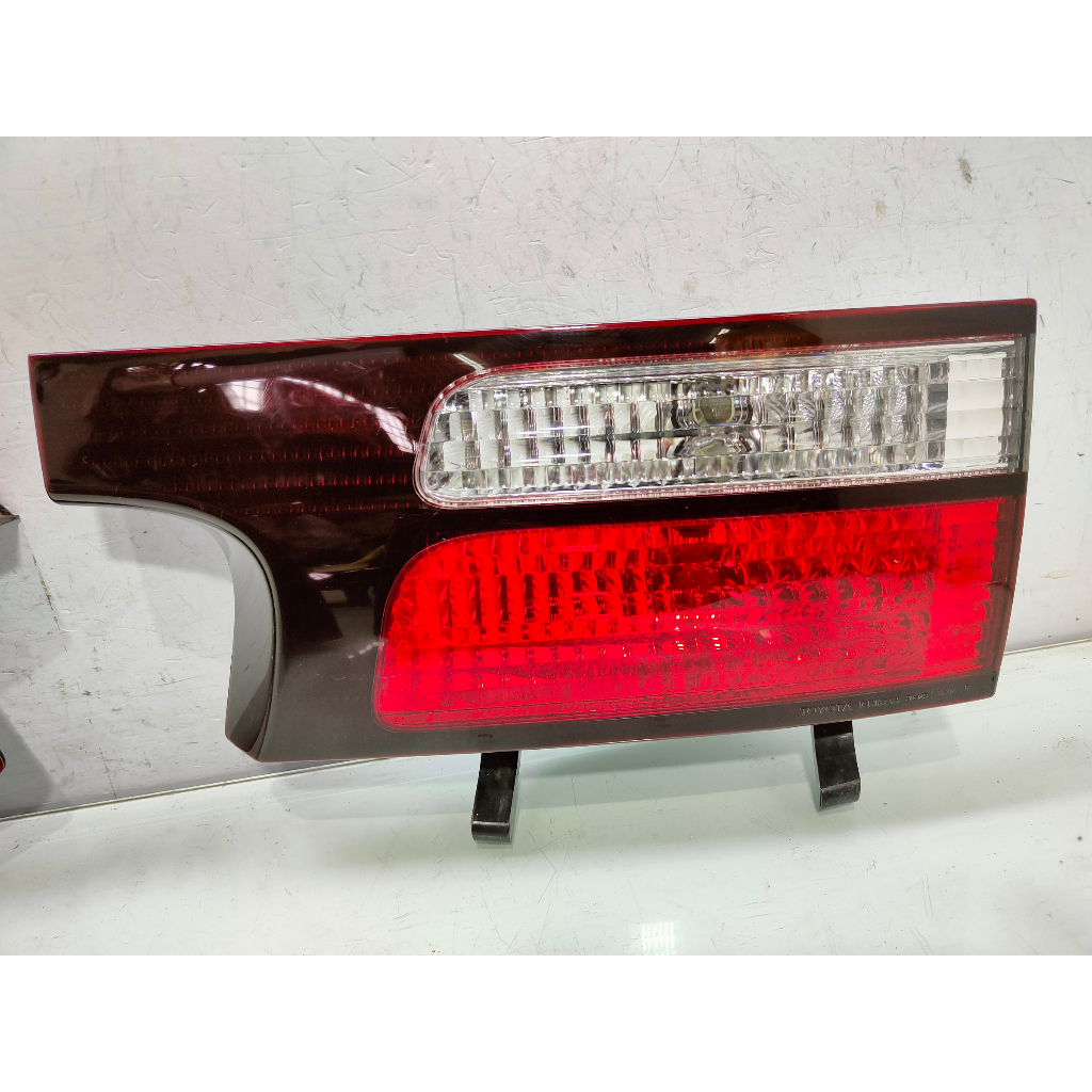 TOYOTA ESTIMA ACR30 REAR BELAKANG CERMIN BESAR GLASS WITH HEATER LINE MADE BY OEM main image 0
