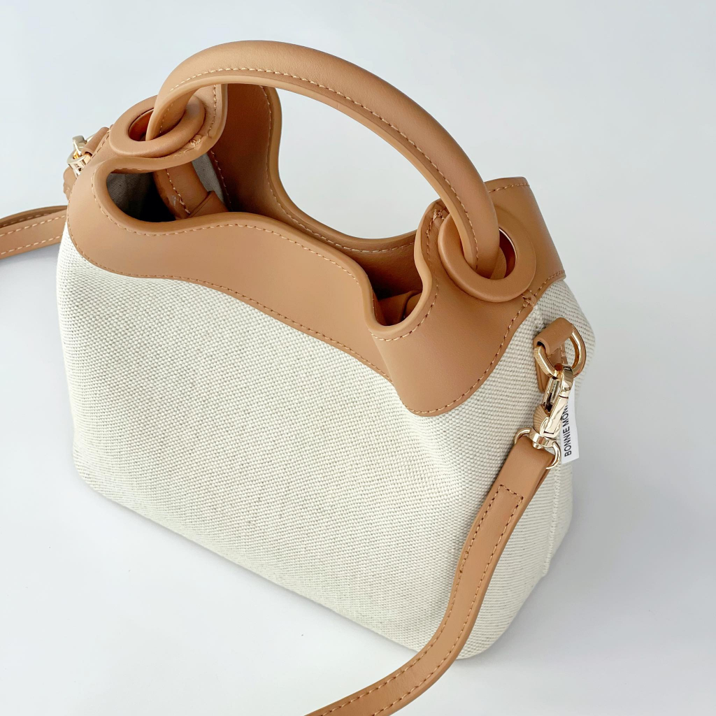 ‘Moni’ Shoulder Bag