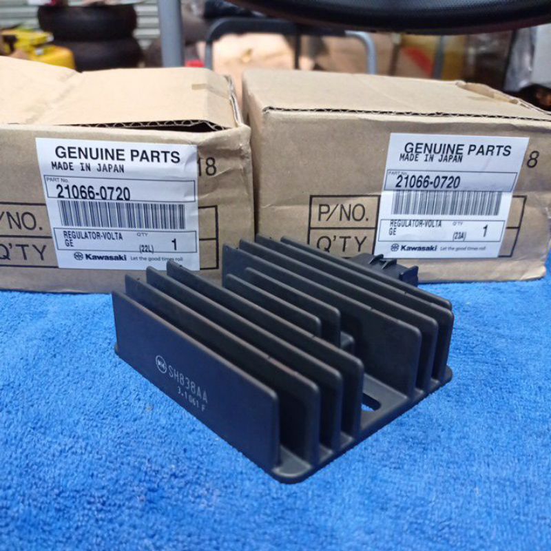 Kawasaki Z800 Z1000 Vulcan S 650 rectifier regulator original Kawasaki ...