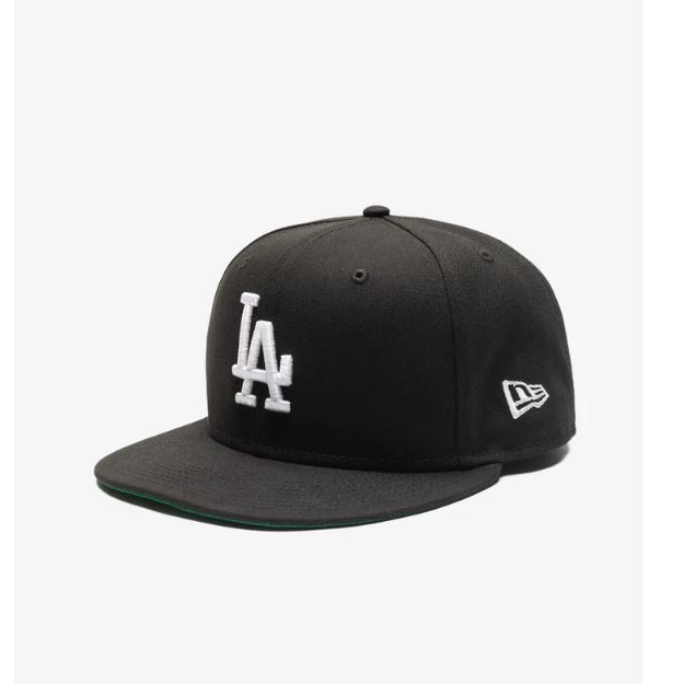 UNDEFEATED X NEW ERA X LA FITTED CAP