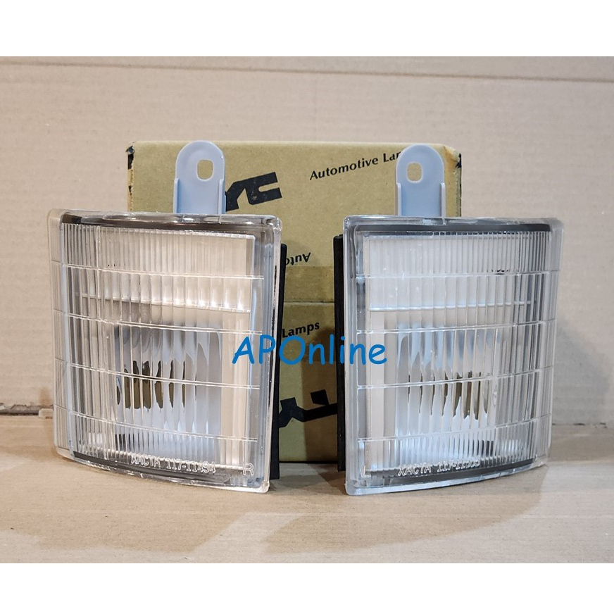 Mitsubishi Canter FB511 / FE639 / FE657 19941997 Corner Lamp / Signal
