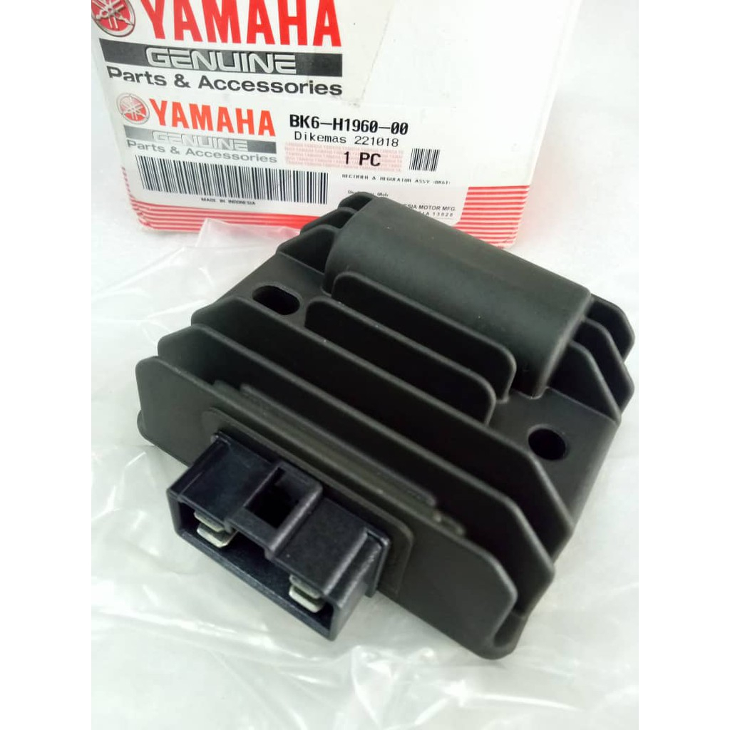 Original Yamaha R15 V3 / Y15 V2 Ysuku Katap Volt Control Rectifier