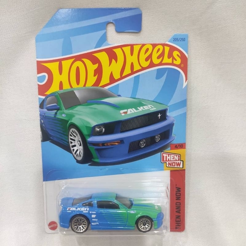 Mua HWCVN Xe mô hình Hot Wheels Custom 18 Ford Mustang GT Falken giá rẻ