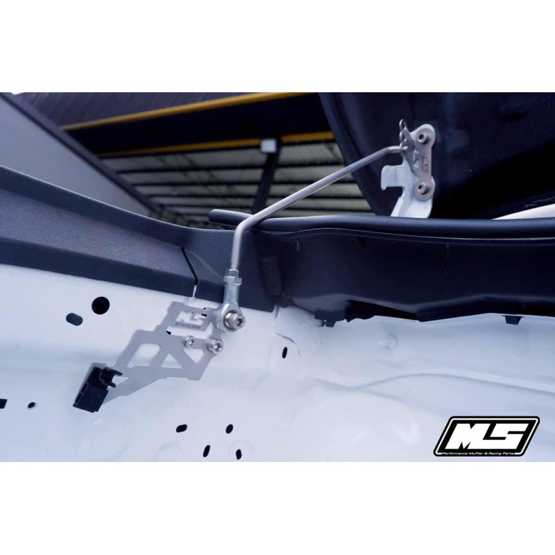 MS stand toyota revo stand toyota rouge stand