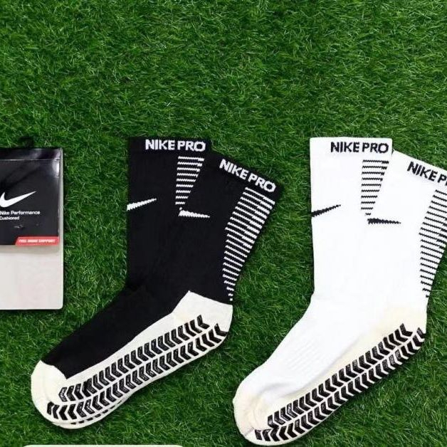 stokin nike Anti Slip Arrow Ready Stock Socks Stockings Bola Sepak Football  Takraw Soccer Basketball Badminton Grip Sock