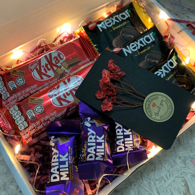 gift box RM10 gift box viral tiktok birthday anniversary event Shopee