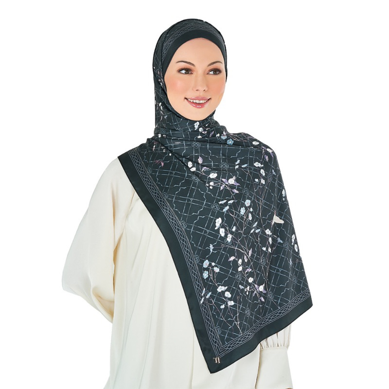 naelofar satin shawl