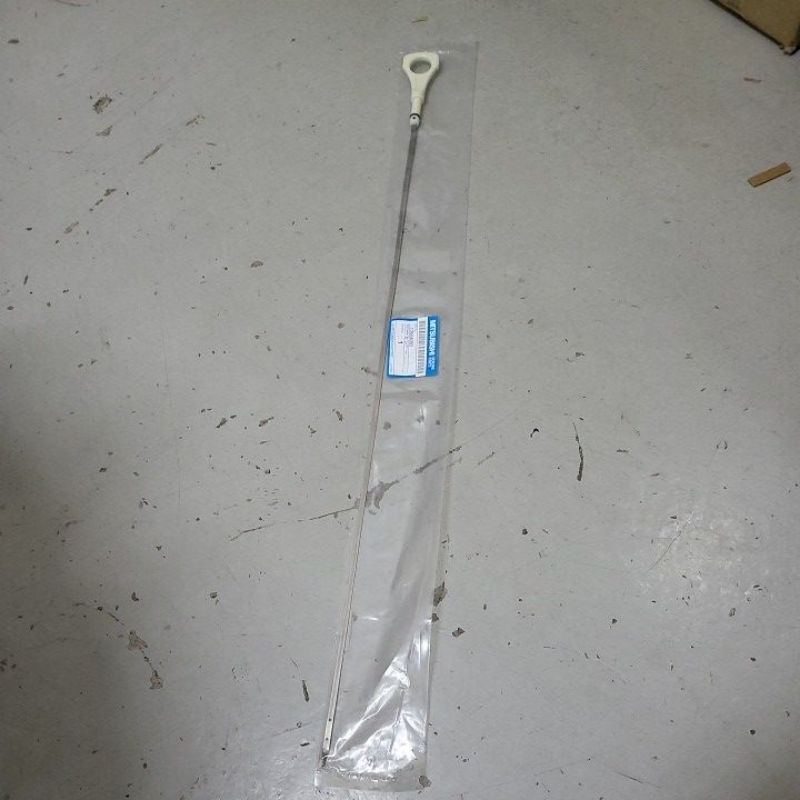 1255A083 MITSUBISHI TRITON KB4T 4X4 ENGINE OIL LEVER DIPSTICK Shopee