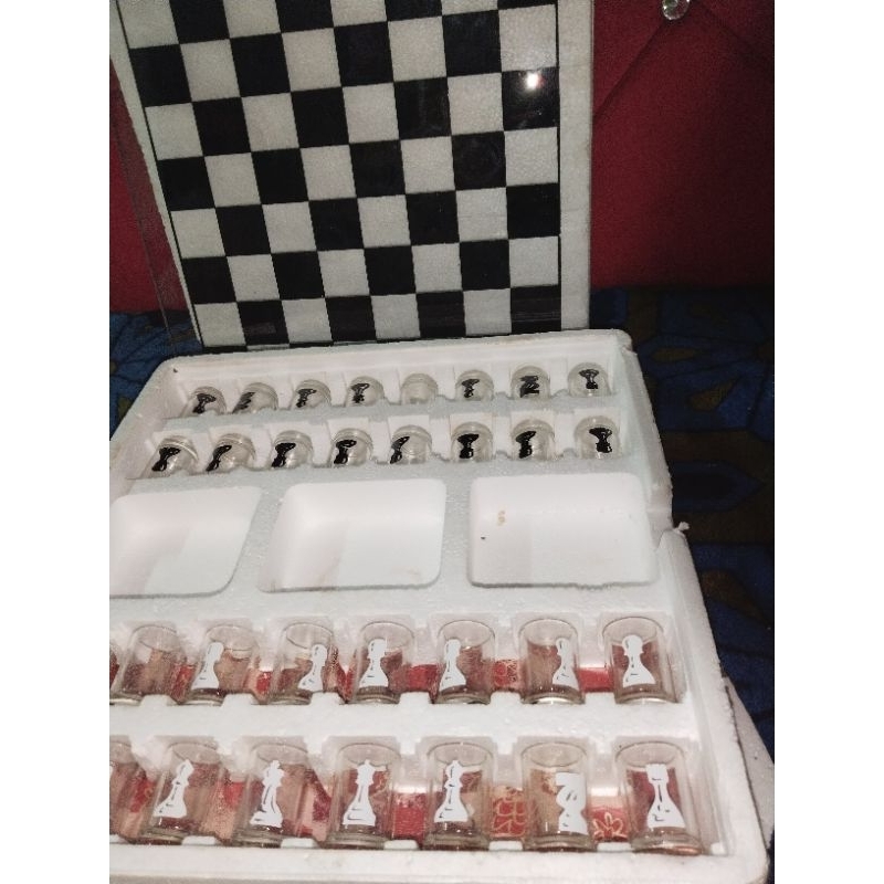 Elegant Drinking Glass Chess Set 32pcs Shopee Malaysia