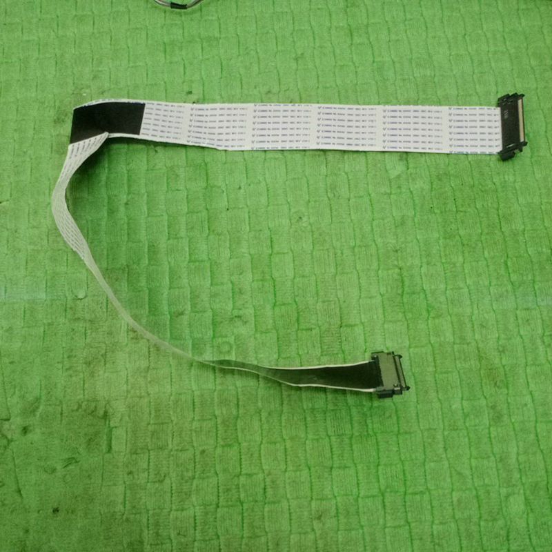 Câble LVDS Pour Téléviseur Hisense 55E76GQTUK / 55AE7400FTUK - Référence E338571 AWM 20941 - Occasion