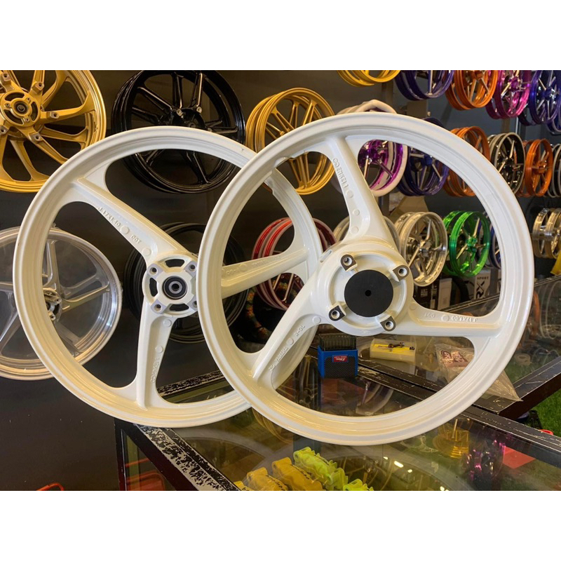 evans cycles head office