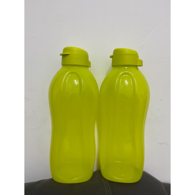 Tupperware Giant Eco bottle 2L (2pcs) | Shopee Malaysia