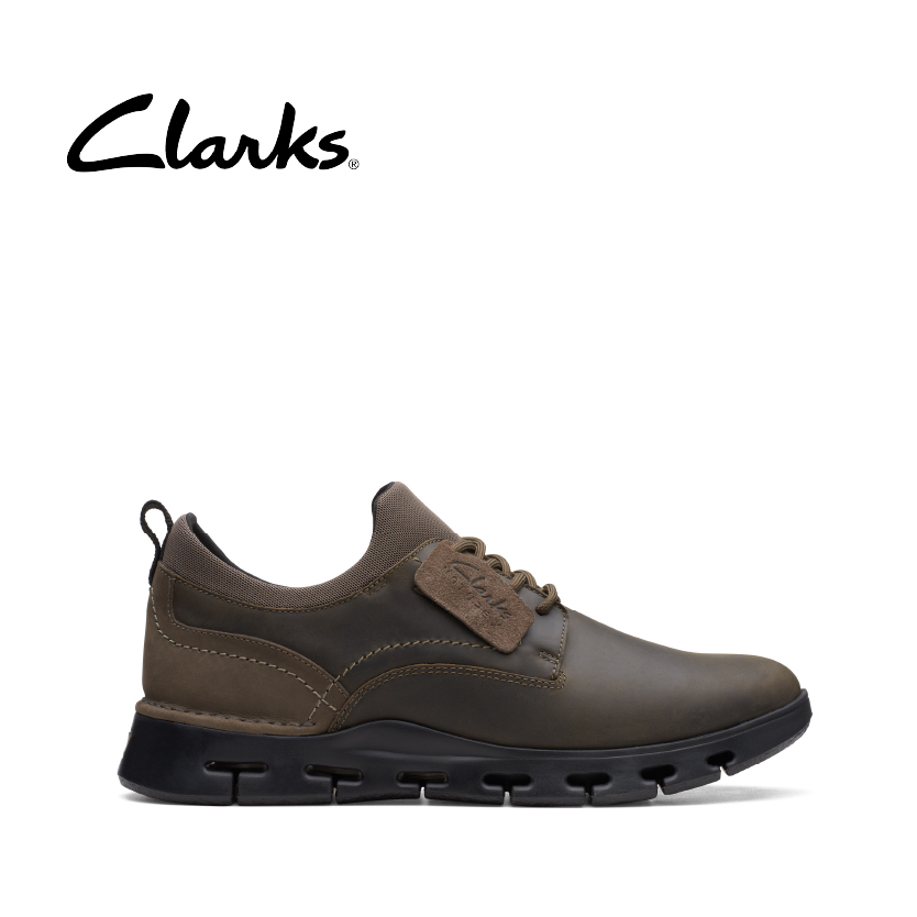 Clarks shoes 2024 for flat feet