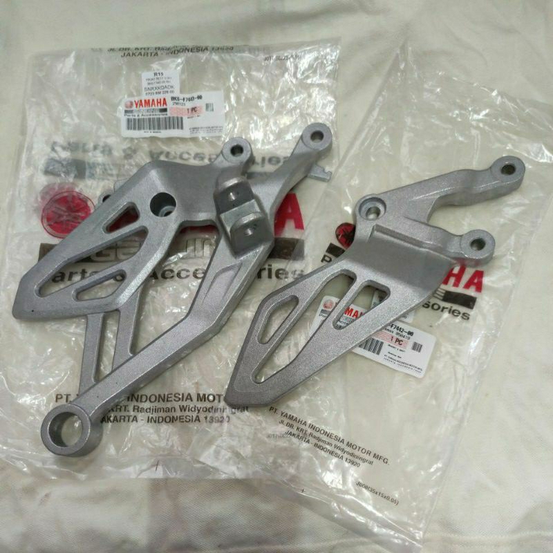 Front Foot Rest Bracket Yamaha R15 | Shopee Malaysia