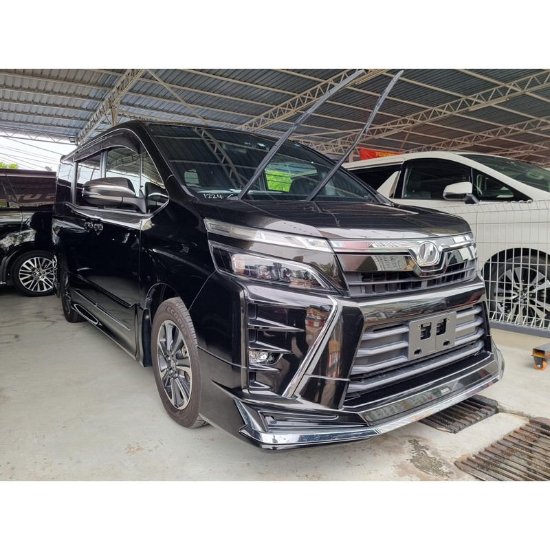 Toyota voxy ZS 2018 2019 2020 modellista MDLS bodykit body kit ...