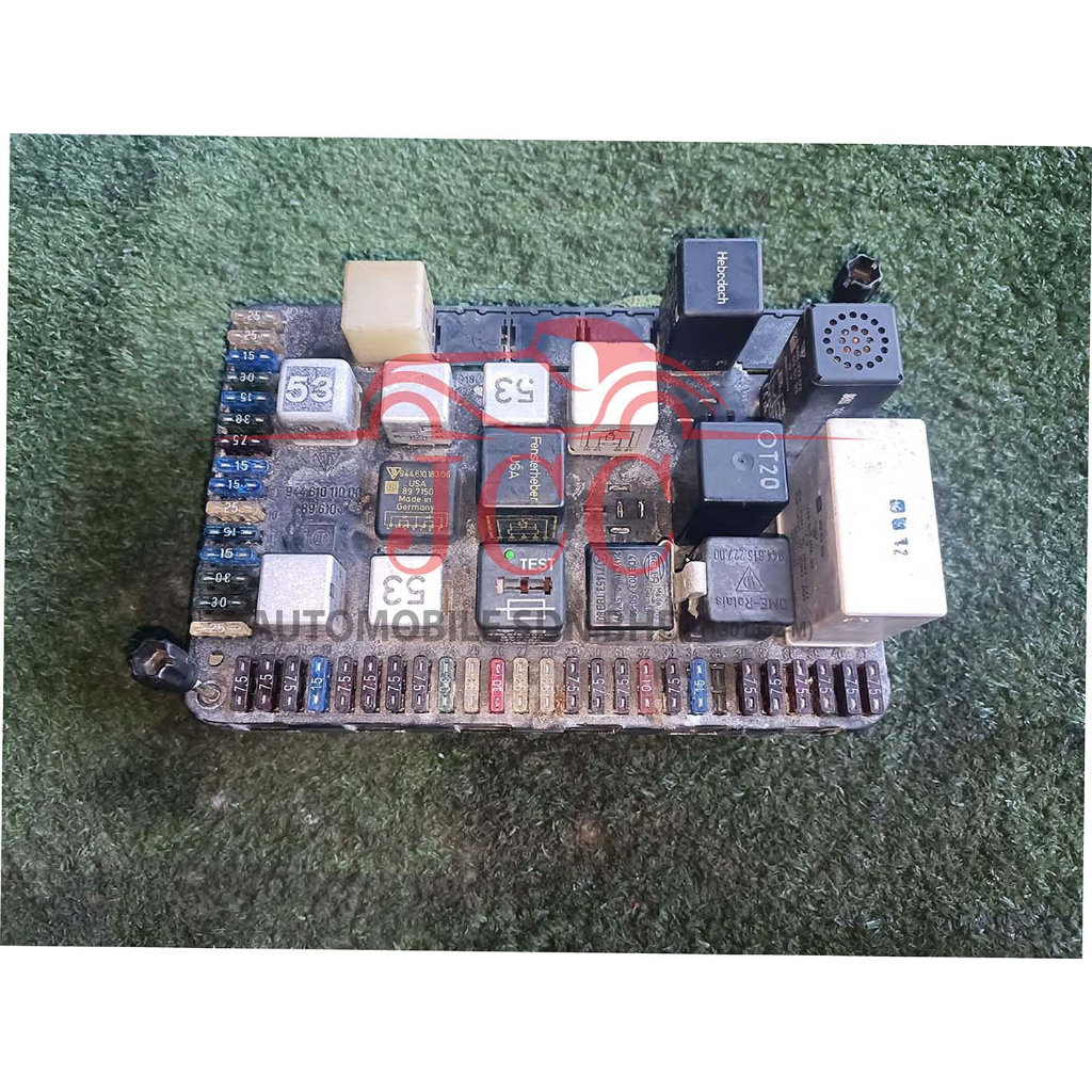 PORSCHE 944 FUSE BOX [B-3-5] | Shopee Malaysia
