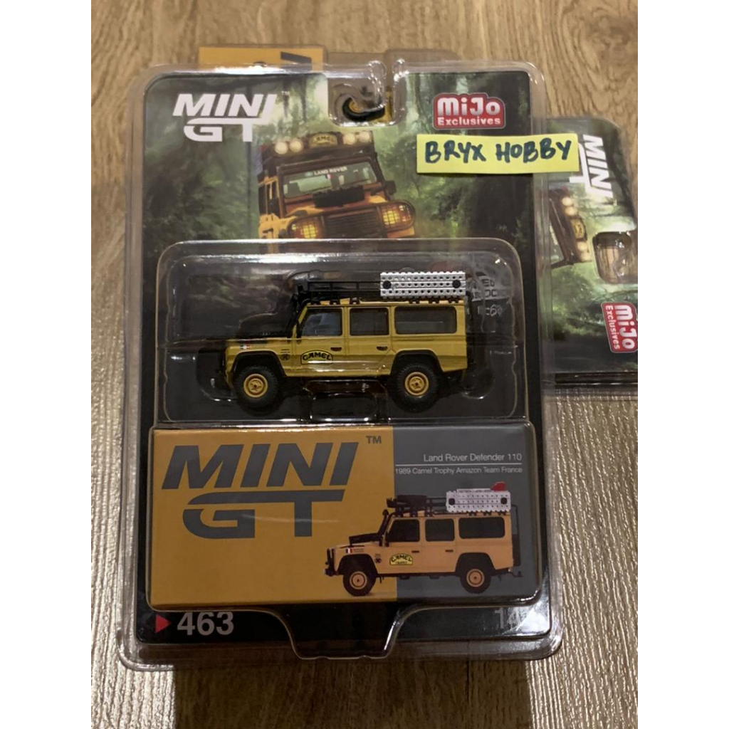 MINI GT 1/64 Scale Land Rover Defender 110 Military Camouflage Diecast Model Car - HK Exclusive