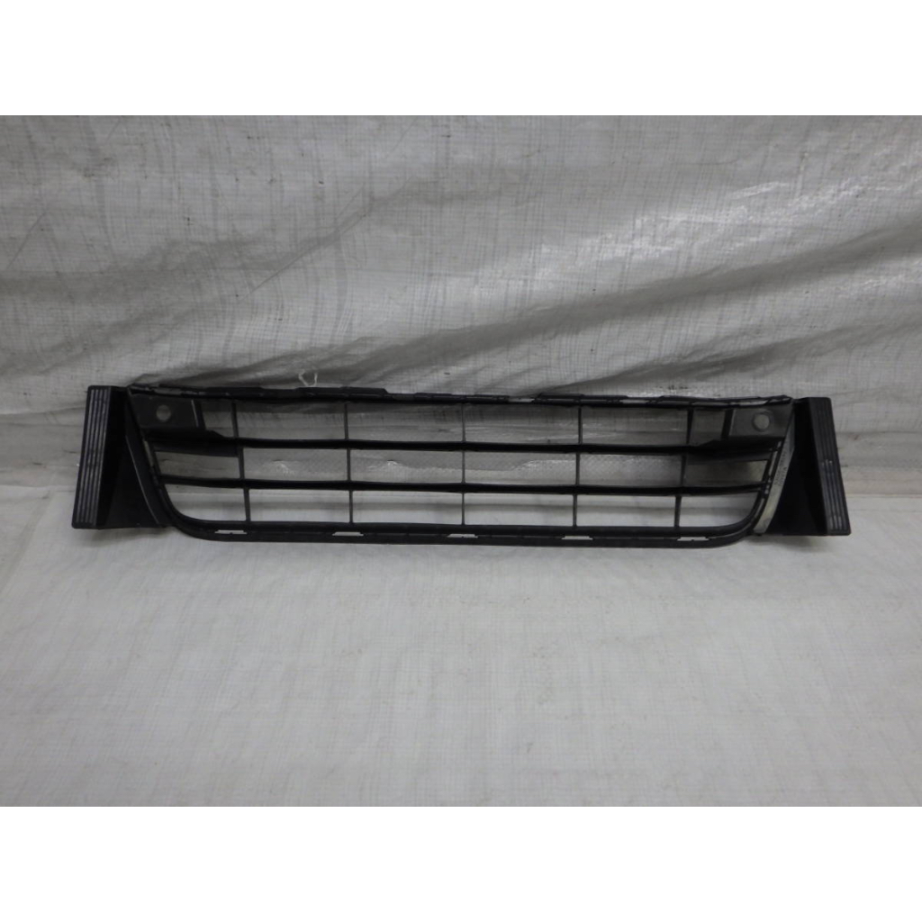 Radiato Covers Replace® TO1224106 - Front (Standard Line Radiator ...
