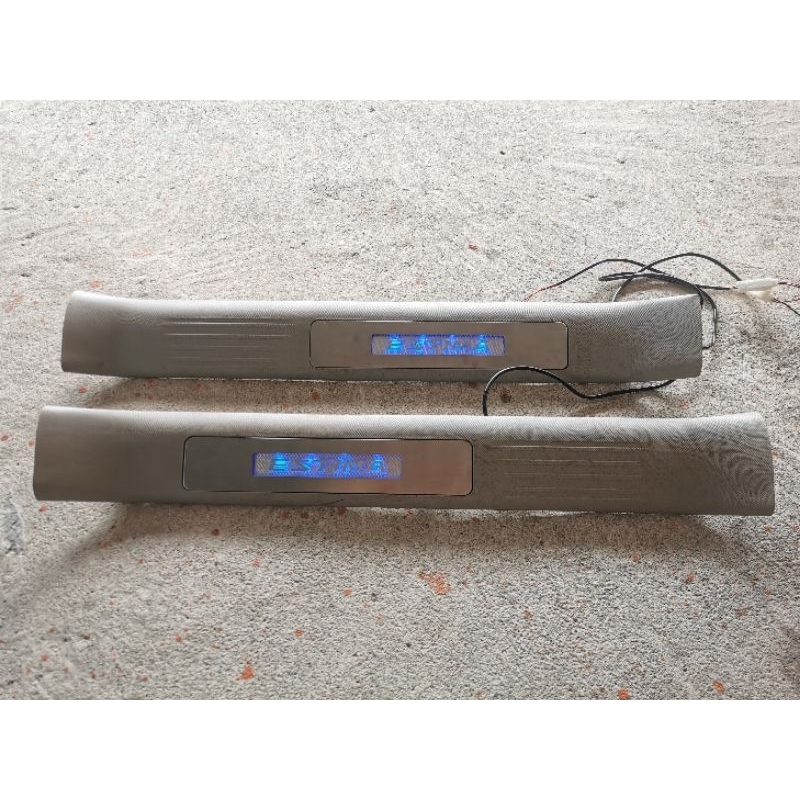 TOYOTA ESTIMA ACR50 GSR50 FRONT DOOR STEP LIGHT | Shopee Malaysia