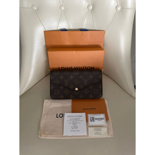 100% Authentic LV wallet sets for let go!!