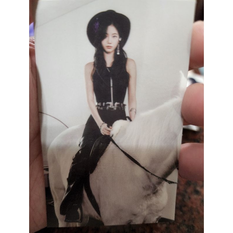 LE SSERAFIM Antifragile Fearless Unforgiven Japan POB Photocard