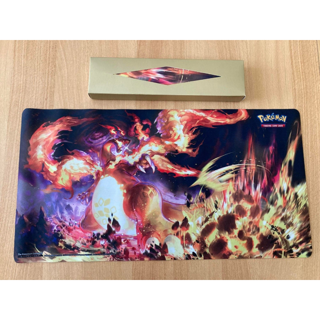 Charizard VMAX Gigantamax Playmat Ultra Premium Collection UPC 12×22