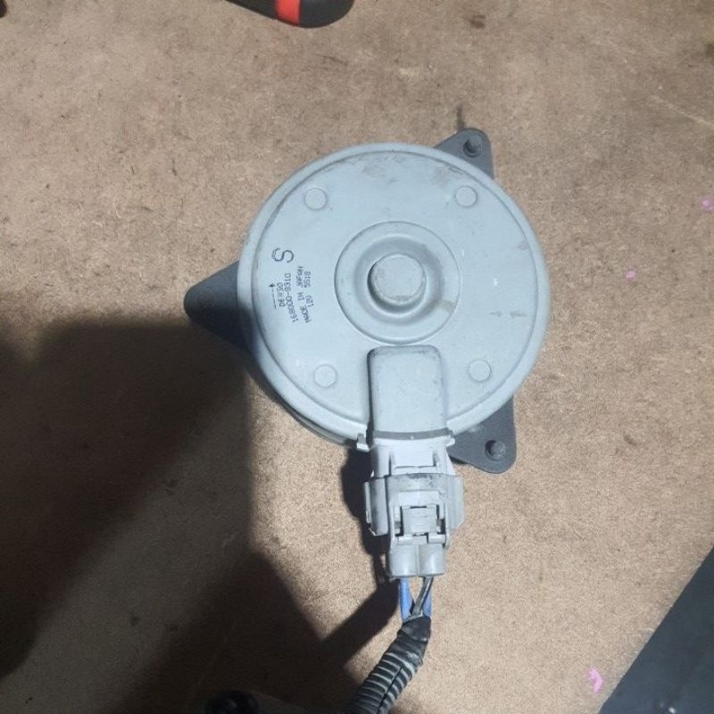 Suzuki swift 04 fan motor 4 wire original denso | Shopee Malaysia