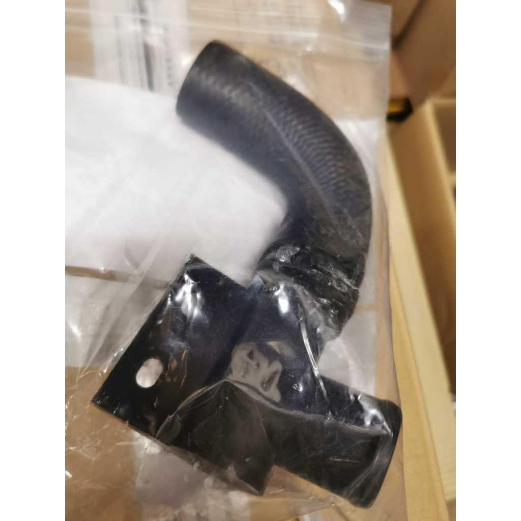 Original NISSAN Navara NP300 Radiator Housing / Thermostat Housing ...