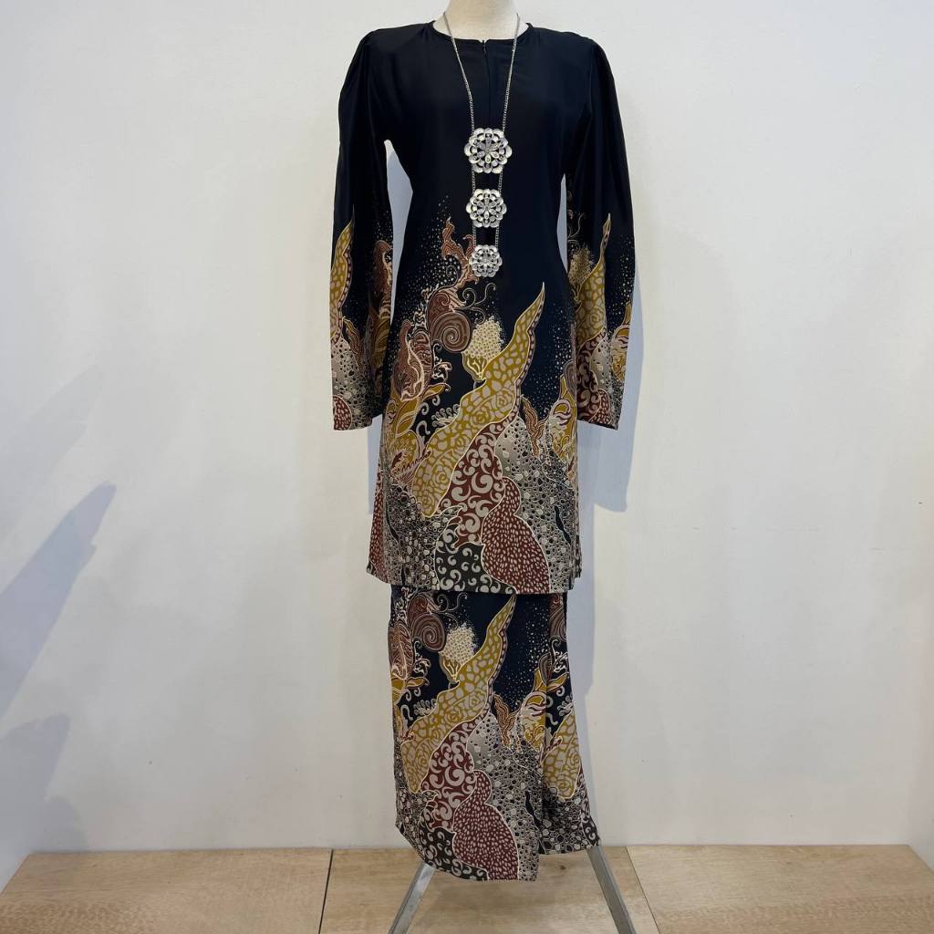 KURUNG MODEN WAJIDA CORAK BATIK | BATIK MALAYSIA | CORAK BATIK PRINTED ...
