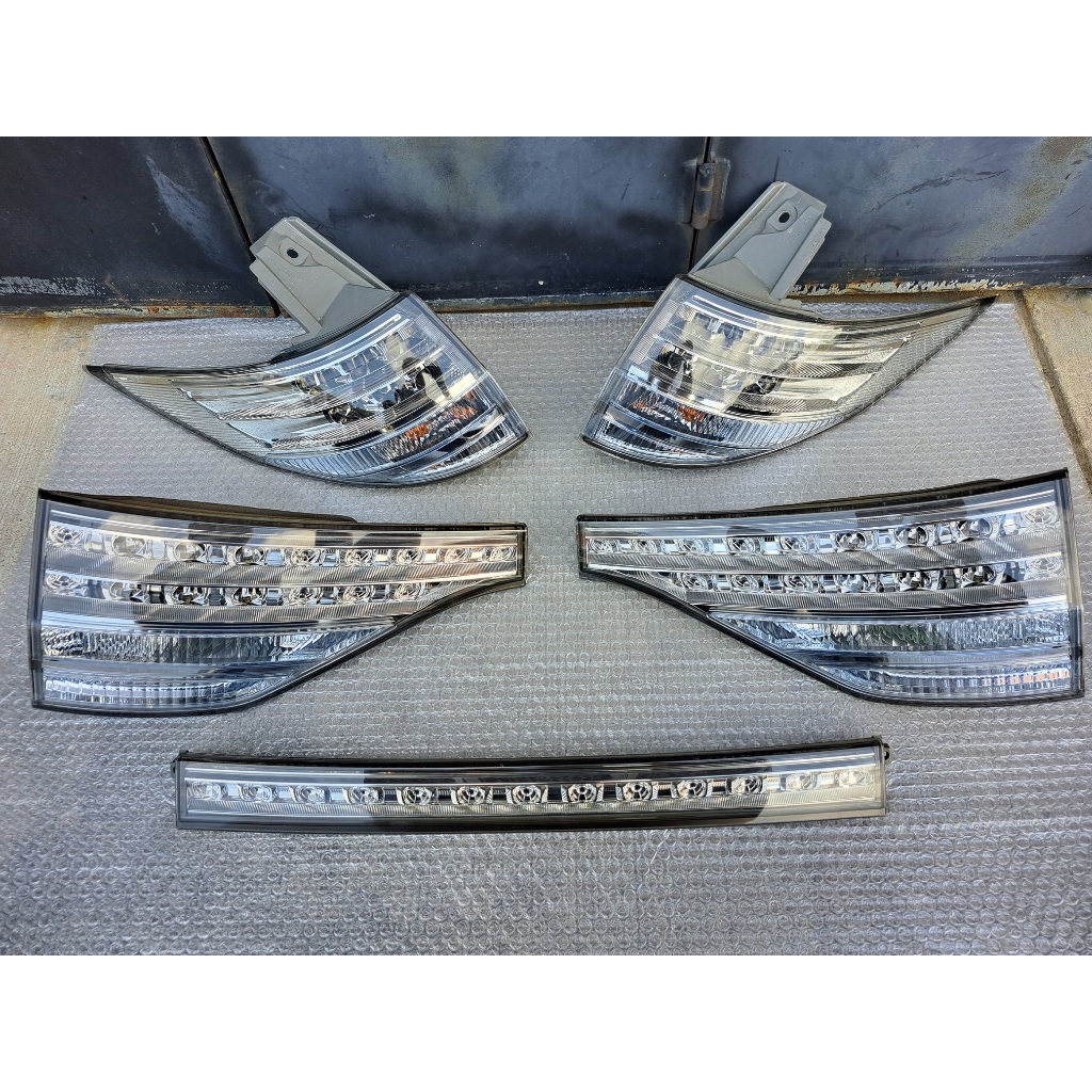 JDM Japan Original Toyota Estima ACR50 HYBRID WHITE ALBINO Tail Lights ...