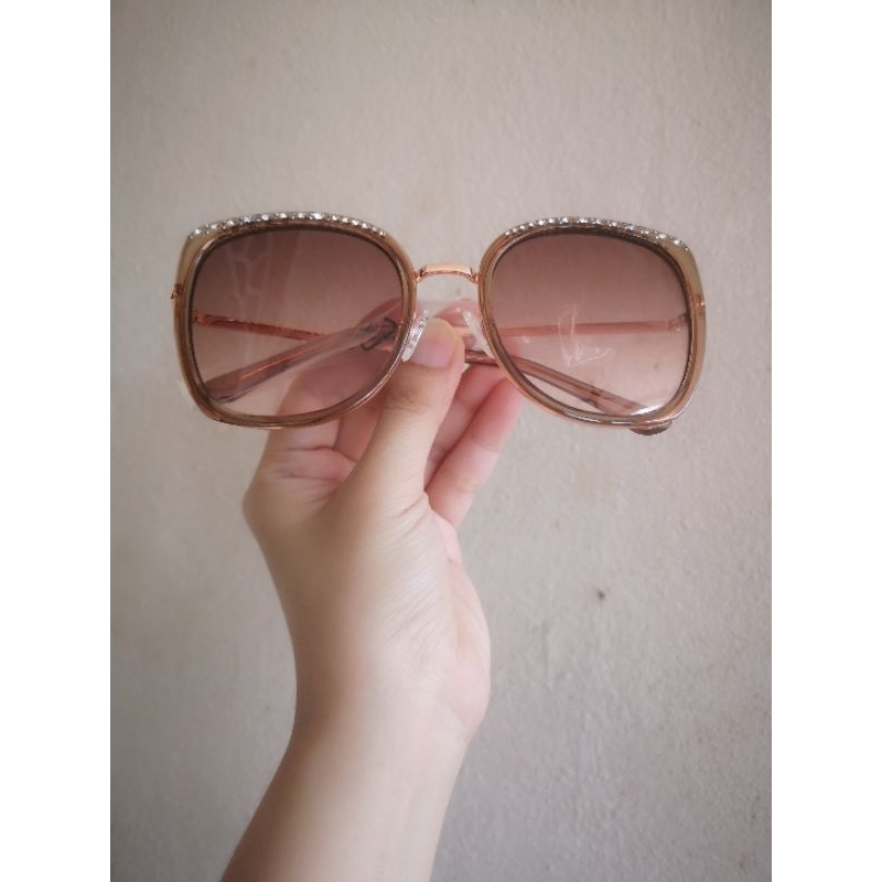Guess Crystal Stud Sunglasses Shopee Malaysia