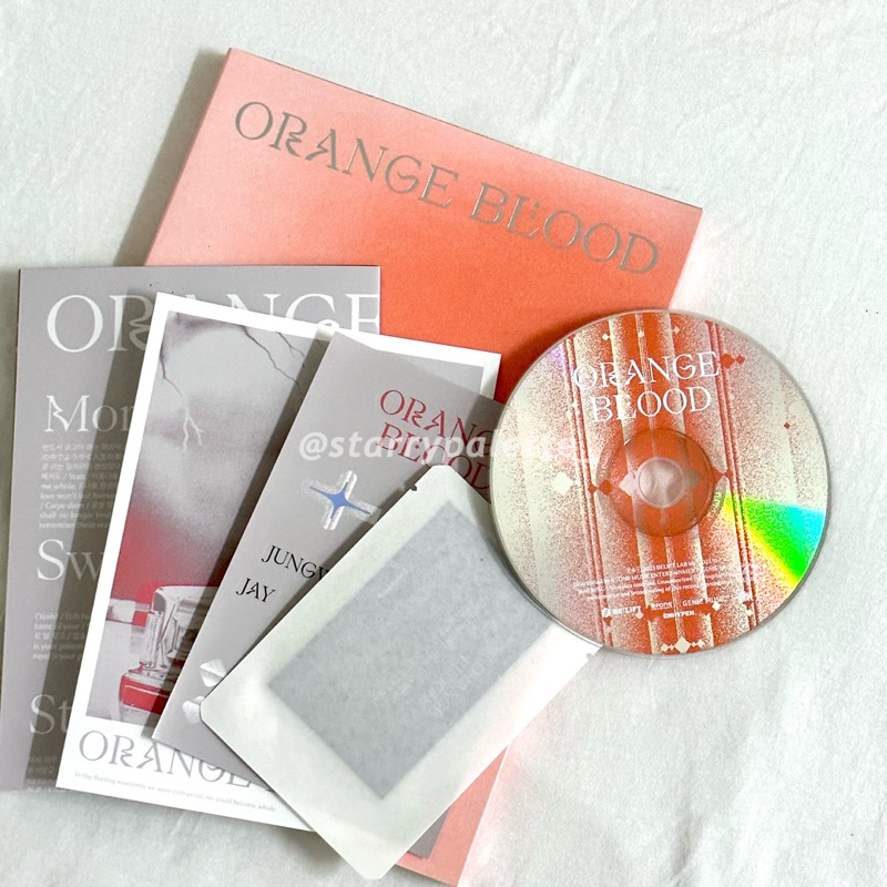 ENHYPEN ORANGE BLOOD 5. Mini-Album – KSANA + KALPA Ver. 2er Set Mit Pre-Order-Boni Und Digitalen Extras