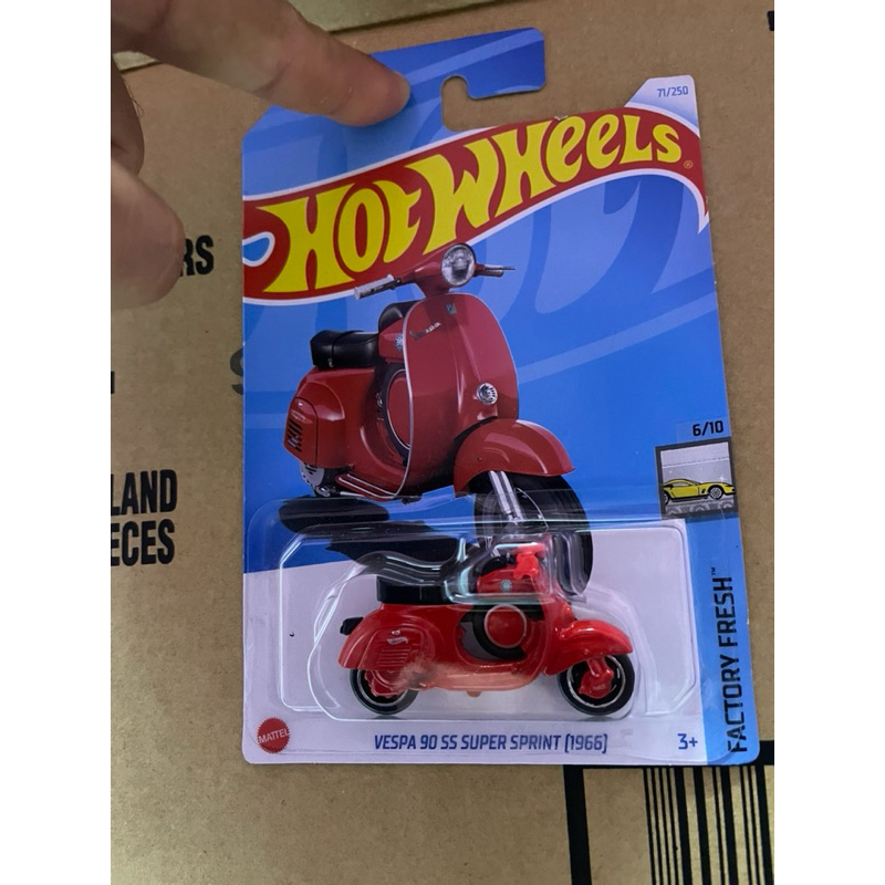 HOT WHEELS VESPA 90 SS SUPER SPRINT (1966) CASE E 2024. | Shopee Malaysia