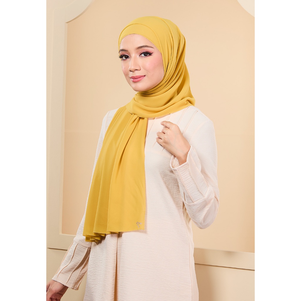 ariani eyelash shawl