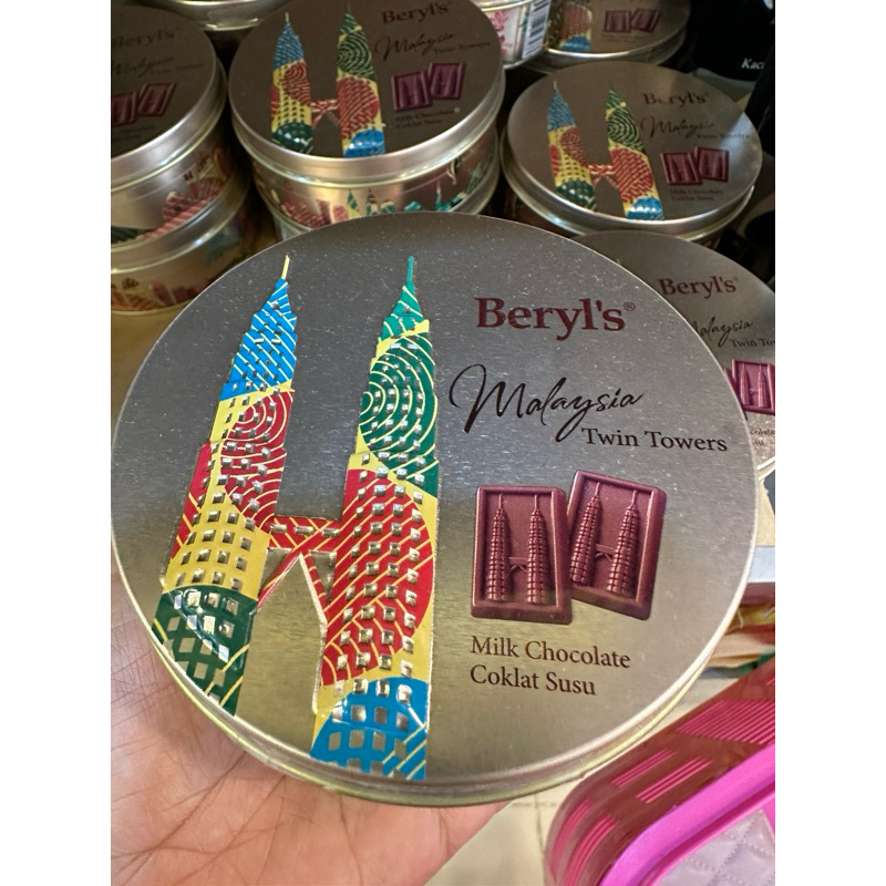 Coklat Langkawi Beryls Tin Twin Tower Malaysia Almond Milk Chocolate ...