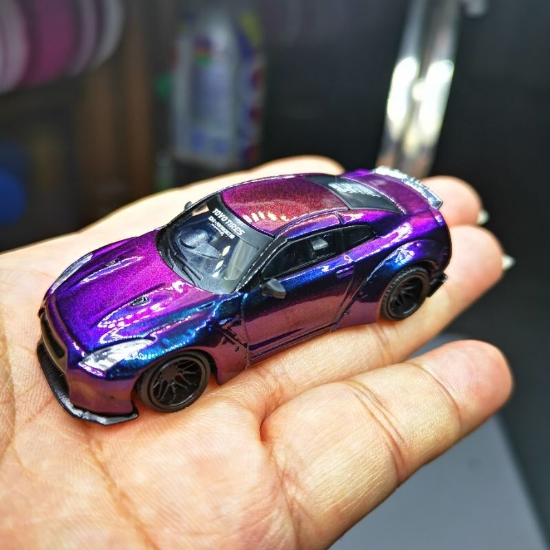 mini gt #39 nissan R35 GTR Libertywalk lb works magic purple #39