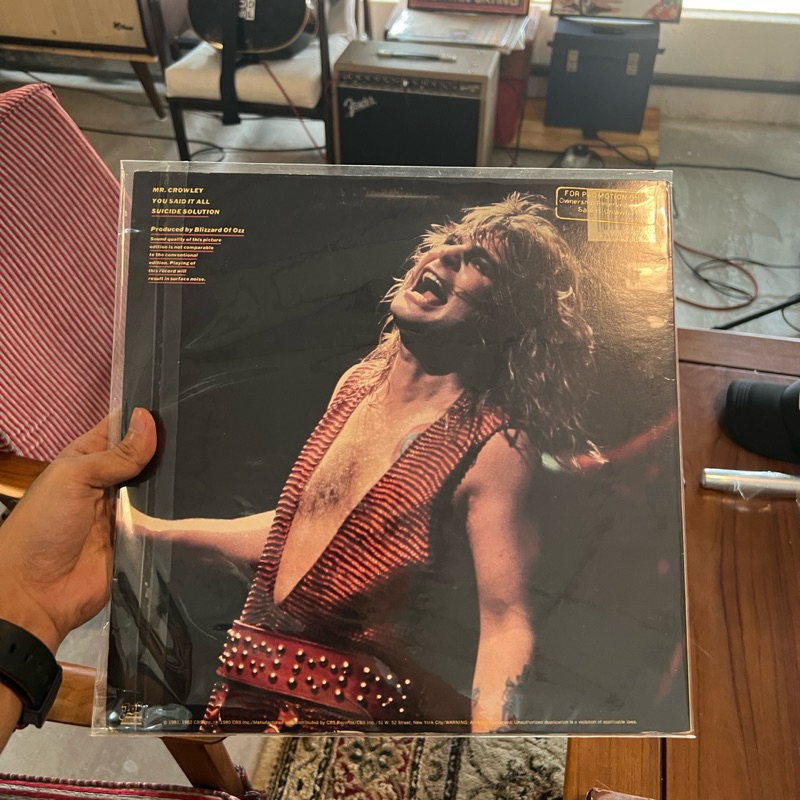 ozzy osbourne mr crowley hq