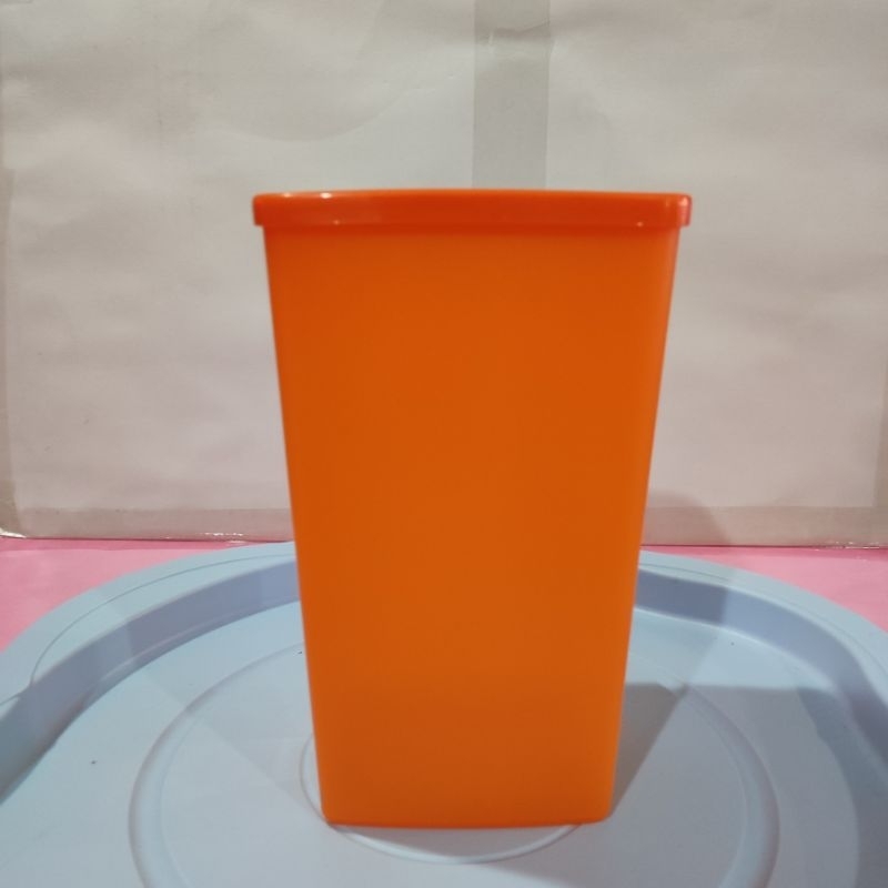 TUPPERWARE Large Square Round 2.0L (1 Pcs) | Shopee Malaysia