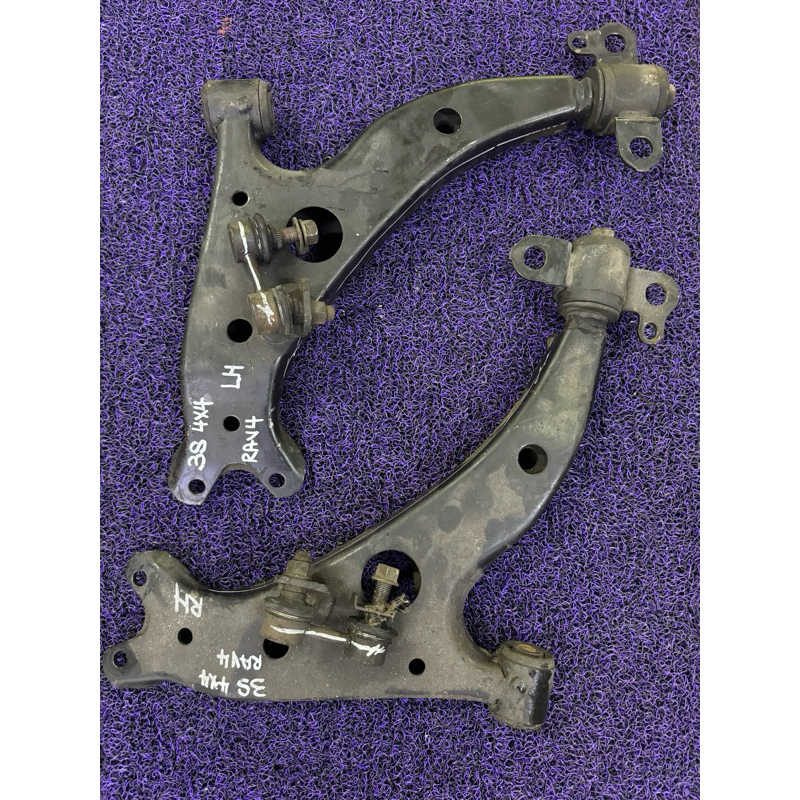 Toyota RAV4 sxa10 1996 lower arm (used) | Shopee Malaysia