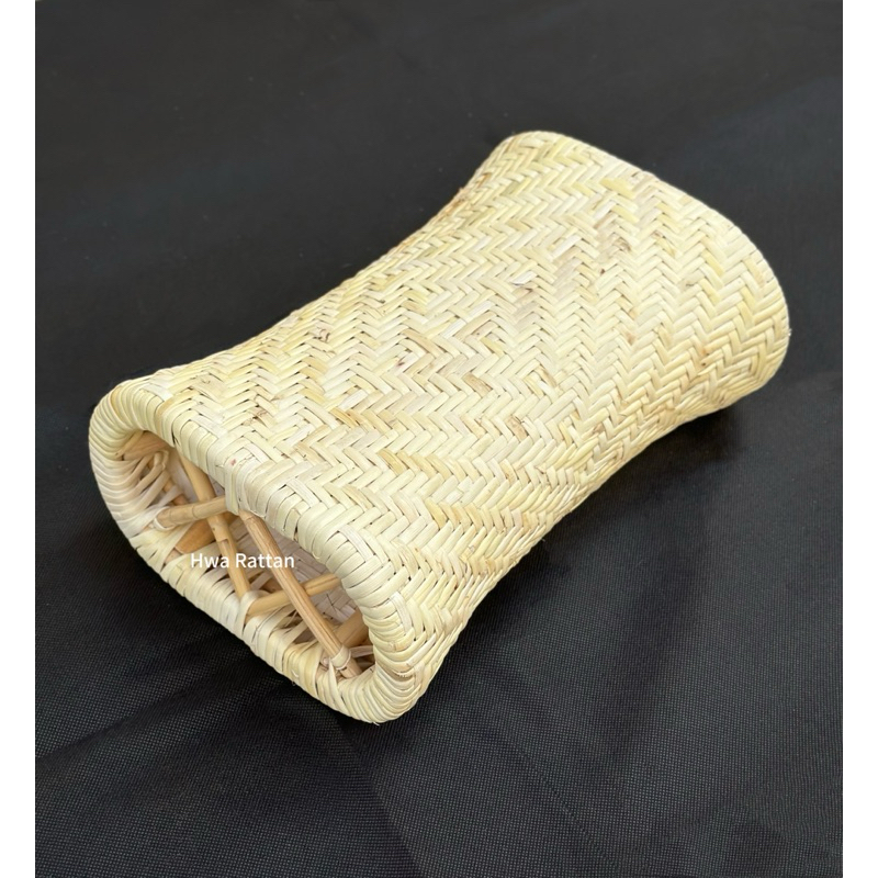 Bantal anyaman rotan kraftangan fesyen lama handcraft Rattan pillow ...