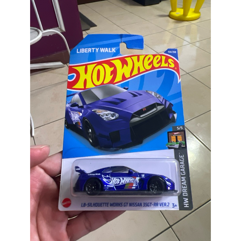 Hot Wheels Nissan R35 LBWK blue 2022 | Shopee Malaysia