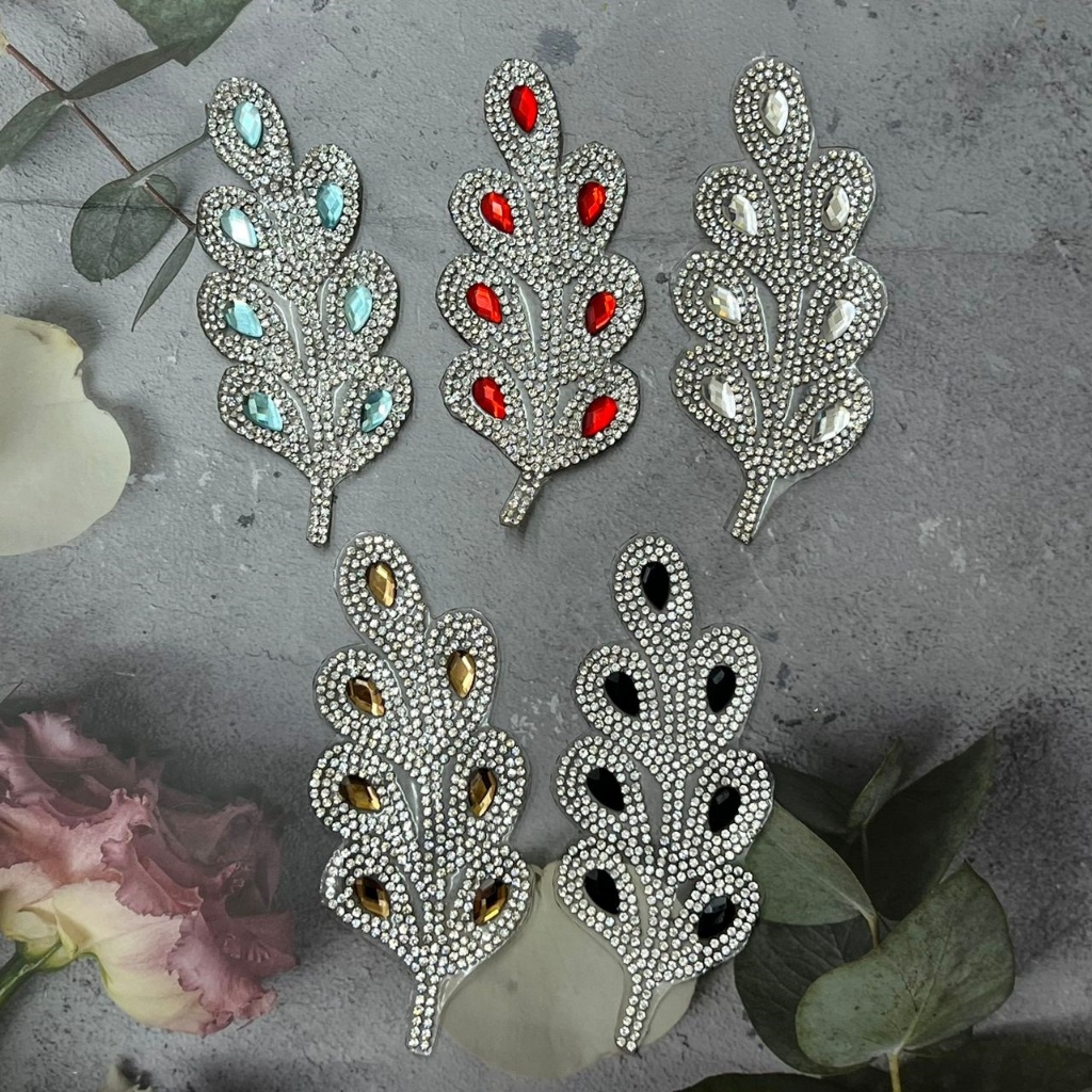 Set Of 4 Bling Rhinestone Iron-On Patches – Diamond Shape, Black & White, DIY Clothing & Craft Decor