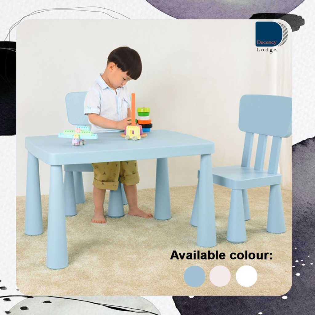 Mammut table and chairs sale