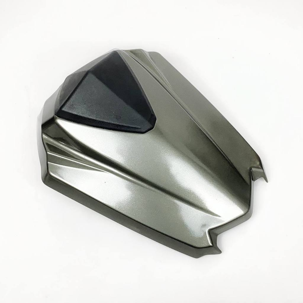 seat cover for r15 v3