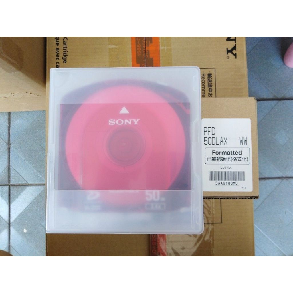 Sony PFD50DLAX XDCAM 50GB Dual Layer Professional Disc Sony PFD50DLAX XDCAM 50GB Dual Layer Professional Disc