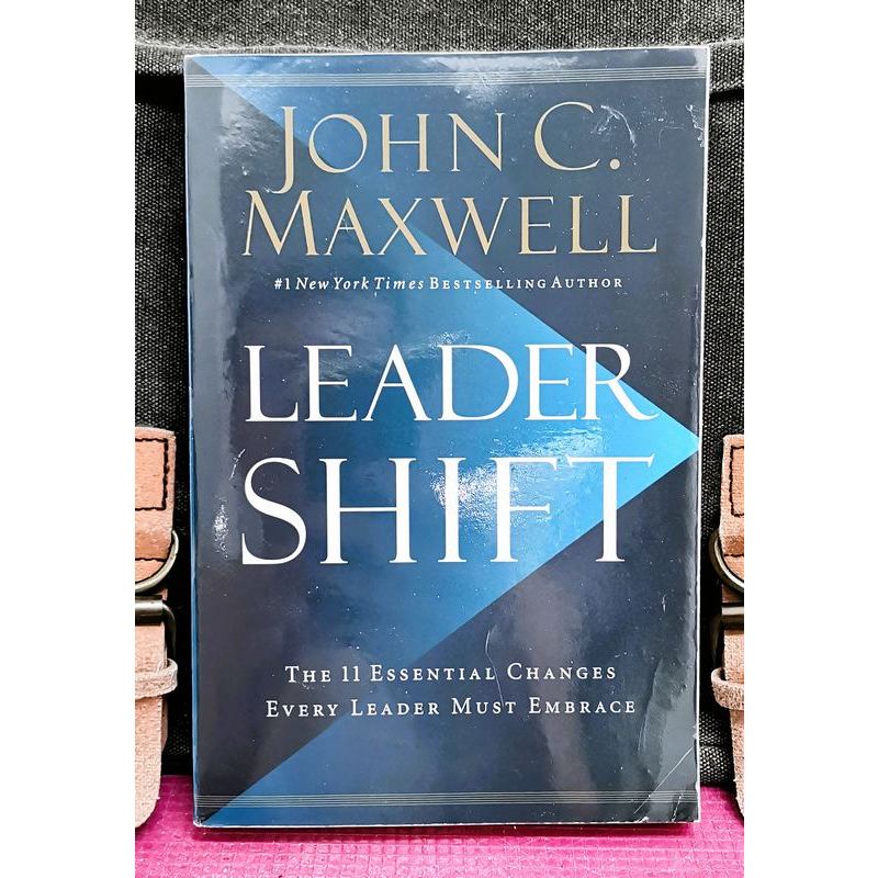 《ORIGINAL WELL-USED》John C. Maxwell - LEADERSHIFT : 11 Essential ...