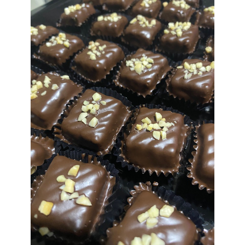 Almond London cube (coklat beryl’s + badam sebiji) | Shopee Malaysia