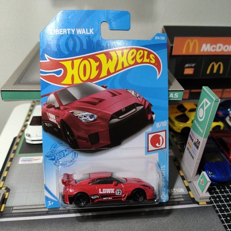 Hot Wheels LBWK Nissan 35GT RED (JAPAN CARD) | Shopee Malaysia